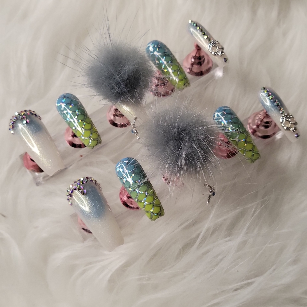 Press on nails - Picture 3 of 6